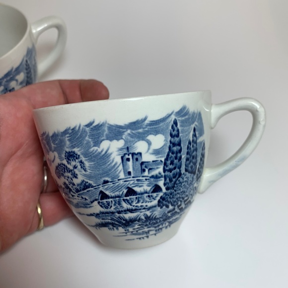 Vintage Enoch Wedgwood Tea cups and saucers - Picture 3 of 8